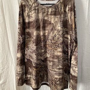 Realtree Long Sleeve Tee in Brown and Tan